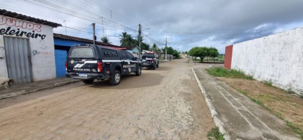 Suspeito de tráfico de drogas é preso com mais de 30 pedras de crack em Mamanguape Operação ocorreu em Mamanguape, no Litoral Norte. (foto: divulgação/Polícia Civil)