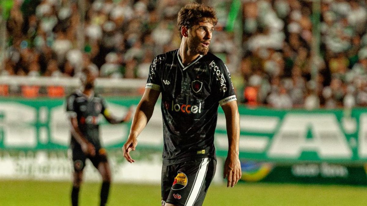 Meia do Botafogo-PB projeta "jogo duro" contra o Confiança, mas cita importância de largar bem na Série C JP Iseppe - meia do Botafogo-PB