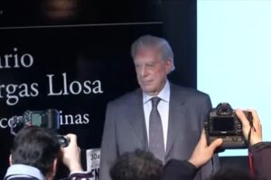 Morre Mario Vargas Llosa, escritor e Nobel de Literatura, aos 89 anos Mario Vargas Llosa, escritor e Nobel da Literatura.
