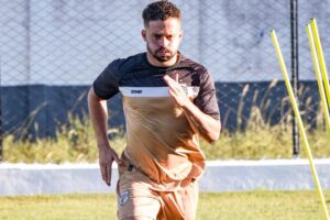 Com proposta de clube asiático, Lucas Venuto se despede do Treze Treze contrata o atacante Lucas Venuto, ex-Sport e Santos