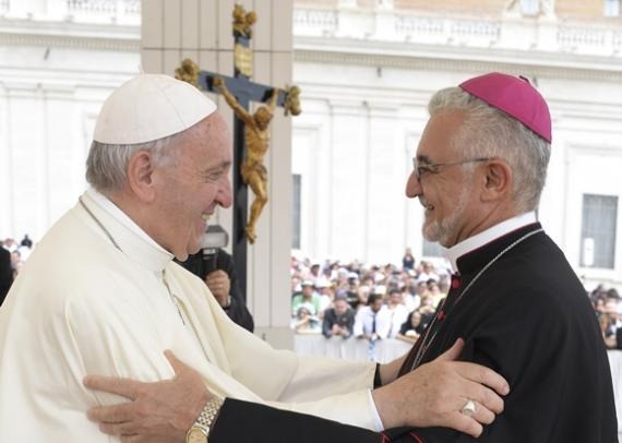Dom Manoel Delson lamenta morte do papa; missa em sufrágio da alma de Francisco ocorre hoje às 19h, em João Pessoa Papa Francisco e Dom Manoel Delson. (foto: reprodução/redes sociais)