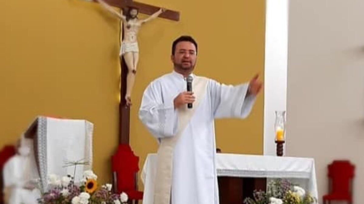 Diácono da Arquidiocese da Paraíba destaca necessidade do 'cristianismo voltar as origens' como grande mensagem do papa Francisco Ringson Toledo. (foto: reprodução/redes sociais) papa