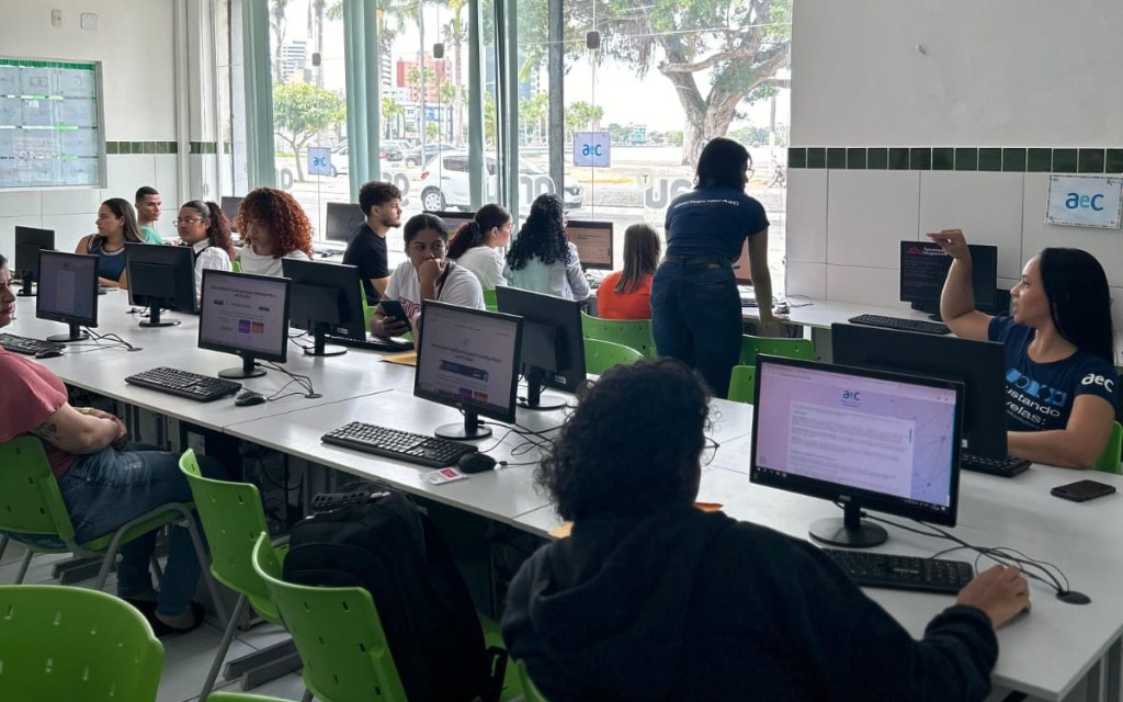 Feira de Empregabilidade com mais de 500 vagas acontece amanhã em Campina Grande Feira de Empregabilidade com mais de 500 vagas acontece amanhã em Campina Grande