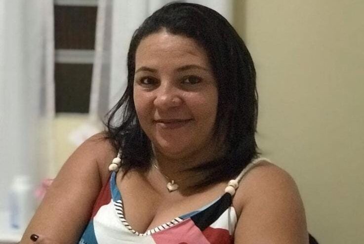 Dona de espetinho é morta a tiros em Catolé do Rocha Dona de espetinho é morta a tiros em Catolé do Rocha