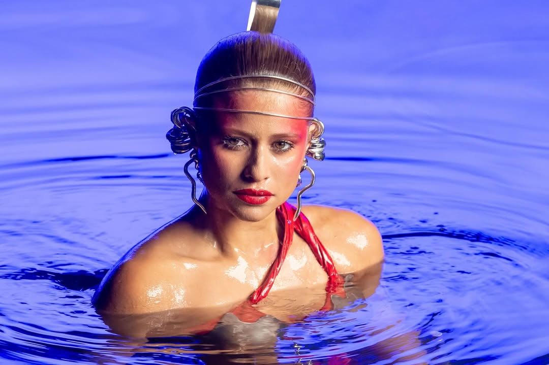 Paraibana Isadora Cruz estrela nova abertura do Fantástico inspirada na clássica dos anos 80 Paraibana Isadora Cruz estrela nova abertura do Fantástico inspirada na clássica dos anos 80