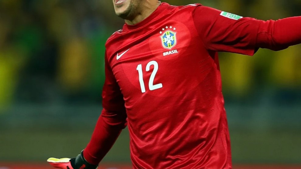 CBF muda versão e afirma que cores do uniforme da Seleção serão mantidas CBF abre o jogo sobre camisa vermelha da Seleção Brasileira