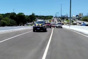 Superintendente da PRF garante agentes no novo Viaduto de Água fria para orientar motoristas sobre mudanças no trânsito Superintendente da PRF garante agentes no novo Viaduto de Água fria para orientar motoristas sobre mudanças no trânsito