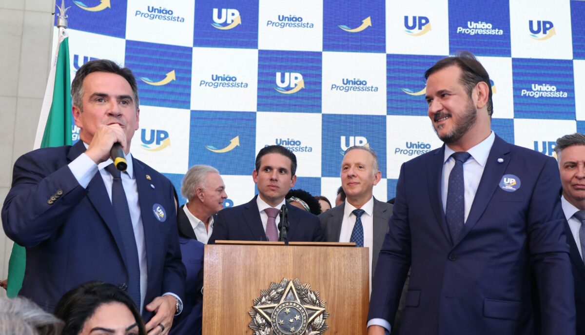 Aguinaldo Ribeiro classifica como "momento histórico" lançamento da federação 'União Progressista' e diz estar "absolutamente tranquilo"