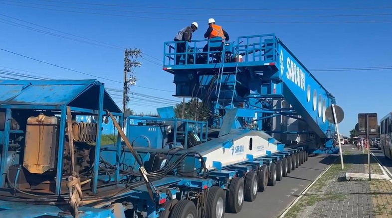 Carreta com transformador estaciona em Abreu e Lima, no Grande Recife; escolta em direção à Paraíba retorna na segunda-feira Carreta com transformador estaciona em Abreu e Lima, no Grande Recife; escolta em direção à Paraíba retorna na segunda-feira