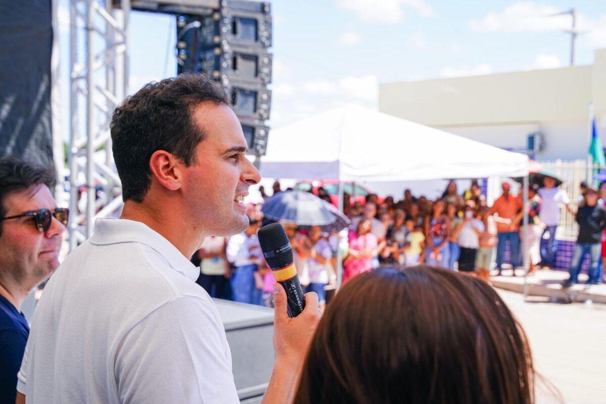 Lucas Ribeiro diz que aliados ainda estão em cima do muro, cobra ‘lado’ e voto integral na chapa de João Azevêdo para 2026 Lucas Ribeiro rebate declaração de Cícero Lucena sobre recuar na disputa eleitoral para governador do Estado