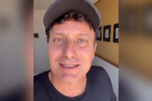 Humorista Mução sofre acidente na Paraíba e relata susto: "um livramento" humorista, mução