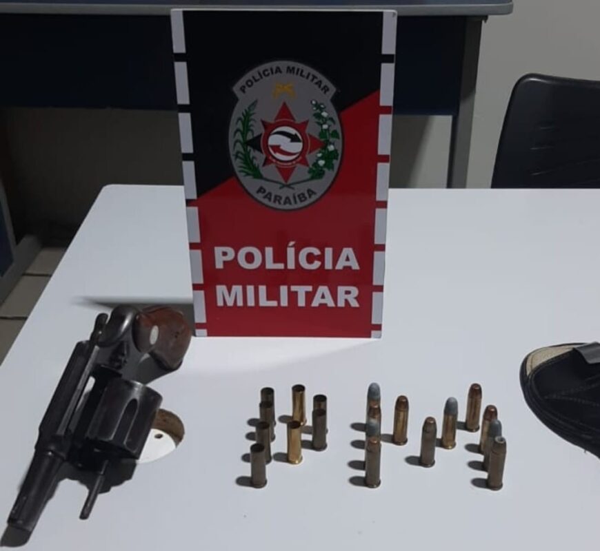 Homem é preso por agredir companheira e ameaçar filho com revólver em São Bento Homem é preso por agredir companheira e ameaçar filho com revólver em São Bento