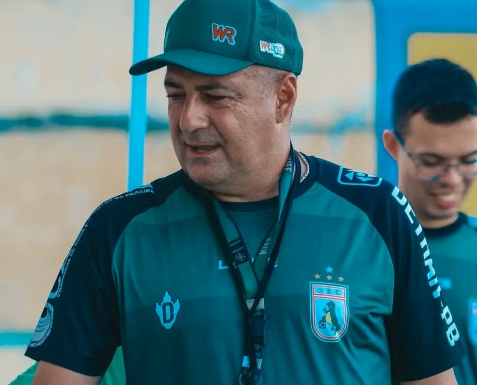 Em comum acordo, Sousa define saída do técnico Paulo Foiani Paulo Foiani - Sousa - Técnico