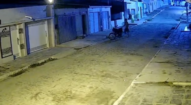 Homem é preso por agredir e tentar matar ex-companheira em Taperoá, Cariri da Paraíba Homem é preso por agredir e tentar matar ex-companheira em Taperoá, Cariri da Paraíba