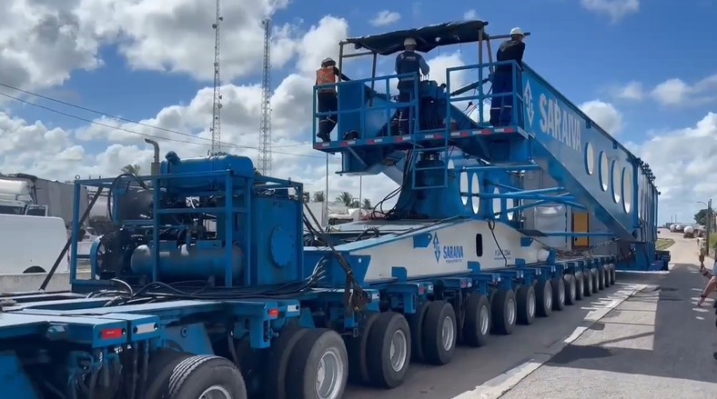 'Carreta do transformador' segue trajeto na BR-230 para Soledade; confira desvio Segundo transformador após cruzar divisa entre Pernambuco e Paraíba, em Caaporã.
