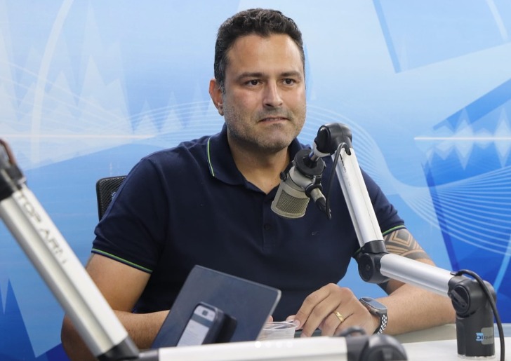 Secretário diz que Cícero Lucena não vai se 'aventurar' em candidatura a governador e explica viagens do prefeito pela Paraíba rougger guerra
