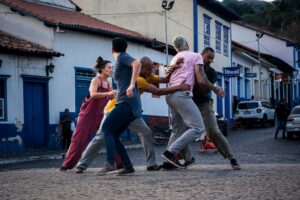 Grupo de Dança 'Camaleão', de Minas Gerais, apresenta espetáculo e promove oficina em João Pessoa Grupo de Dança 'Camaleão', de Minas Gerais, apresenta espetáculo e promove oficina em João Pessoa