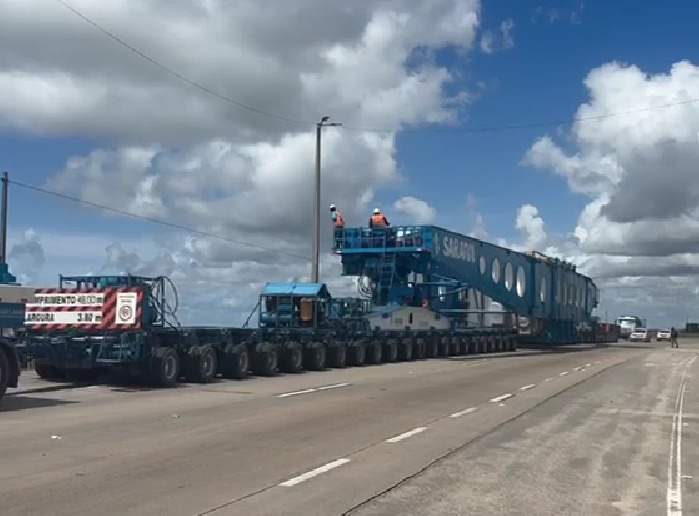 'Carreta do Transformador' segue trajeto pela BR-230 em Campina Grande e PRF realiza pausas para liberação do trânsito transformador