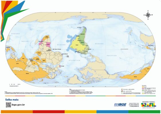 IBGE lança versão do mapa-múndi invertido e com Brasil no centro IBGE lança versão do mapa-múndi invertido e com Brasil no centro