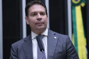 Cientista político analisa que Câmara Federal optou pelo corporativismo no processo contra Alexandre Ramagem Cientista político analisa que Câmara Federal optou pelo corporativismo no processo contra Alexandre Ramagem