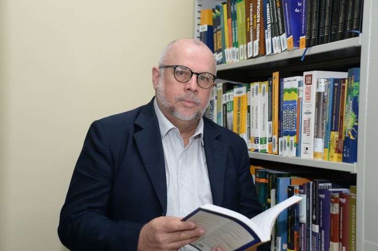 professor, renato césar carneiro