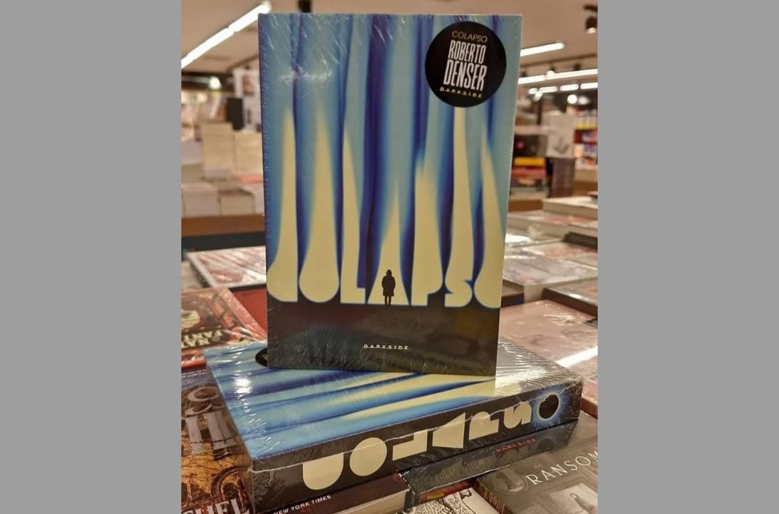 Colapso, livro de Roberto Denser indicado ao prêmio Jabuti, é lançado em João Pessoa Colapso, livro de Roberto Denser indicado ao prêmio Jabuti, é lançado em João Pessoa