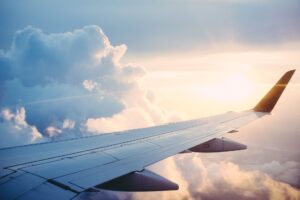 João Pessoa é listada como um dos destinos favoritos dos aposentados no 'Voa Brasil', programa com passagens de até R$ 200 voo, avião