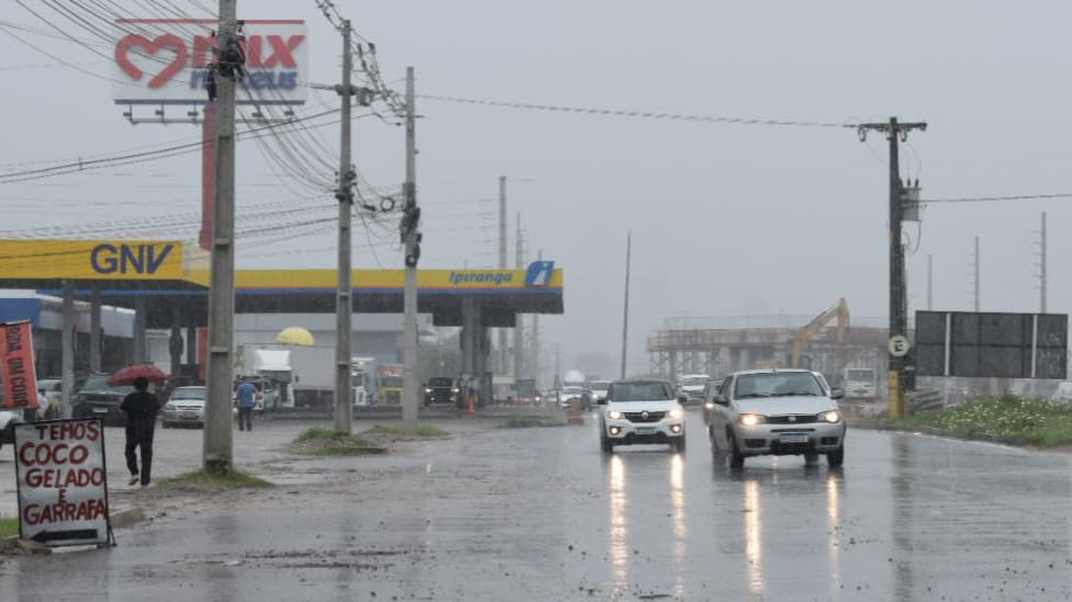 INMET faz alerta para chuvas em 31 cidades na Paraíba com risco de deslizamentos Chuvas em Cabedelo BR-230 alerta inmet