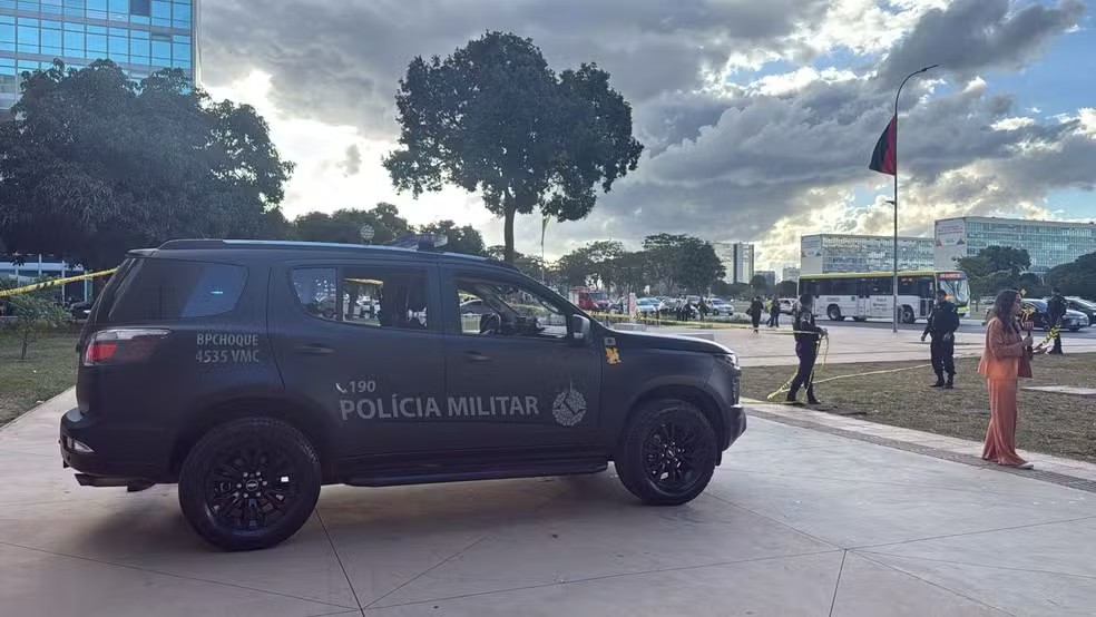 Ministério do Desenvolvimento Social é isolado após ameaça de bomba em Brasília Ministério do Desenvolvimento Social é isolado após ameaça de bomba em Brasília