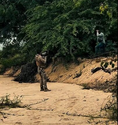 Policial militar, ex-vereador e outros cinco homens são presos em plantação de maconha na zona rural de Taperoá Policial militar, ex-vereador e outros cinco homens são presos em plantação de maconha na zona rural de Taperoá