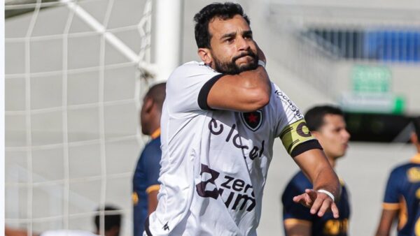 Henrique Dourado marca e dá a vitória ao Botafogo-PB em cima do Retrô