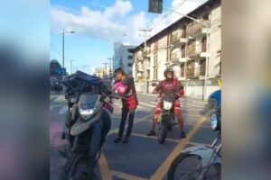 Motoboys fazem protesto em João Pessoa, no local onde Kelton Marques foi atropelado, após soltura de Ruan Macário protesto, motoboys, retão de manaíra