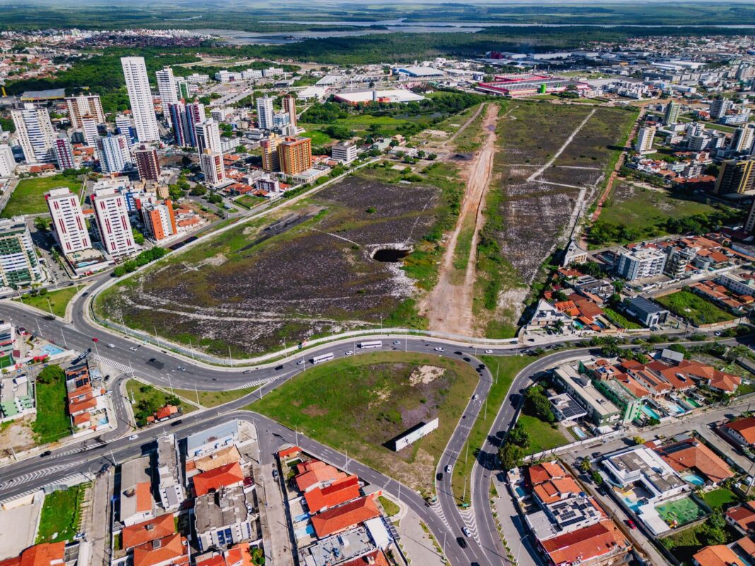 Após quase um ano paralisadas, Cícero Lucena acelera obras do Parque da Cidade após aval da Justiça Cícero Lucena acelera obras do Parque da Cidade após aval da Justiça Foto: Sérgio Lucena