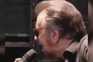 VÍDEO: em show no Rio Grande do Norte, vocalista do Camisa de Vênus ataca religião: "Deus, larga de ser escroto" Marcelo Nova, vocalista do 'Camisa de Vênus'. (foto: reprodução/Youtube)
