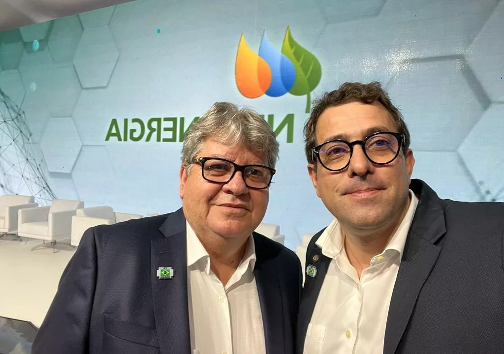 Gervásio Maia diz que conversa com João Azevêdo a fim de organizar o PSB para 2026: "tem que correr" joão azevêdo, gervásio maia