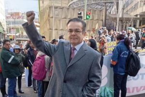 Expulso da Bolívia, advogado paraibano denuncia perseguição: "querem impedir eleição de Evo"