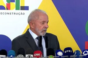 Aposentados e Pensionistas recebem dinheiro descontado do INSS em parcela única a partir de 24 de julho, anuncia Lula