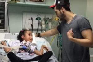 Jovem internada há 10 anos que ganhou festa na Priscylla’s Hall já recebeu visita de famosos como Luan Santana Jovem internada há 10 que ganhou festa na Priscylla’s Hall já recebeu visita de famosos como Luan Santana