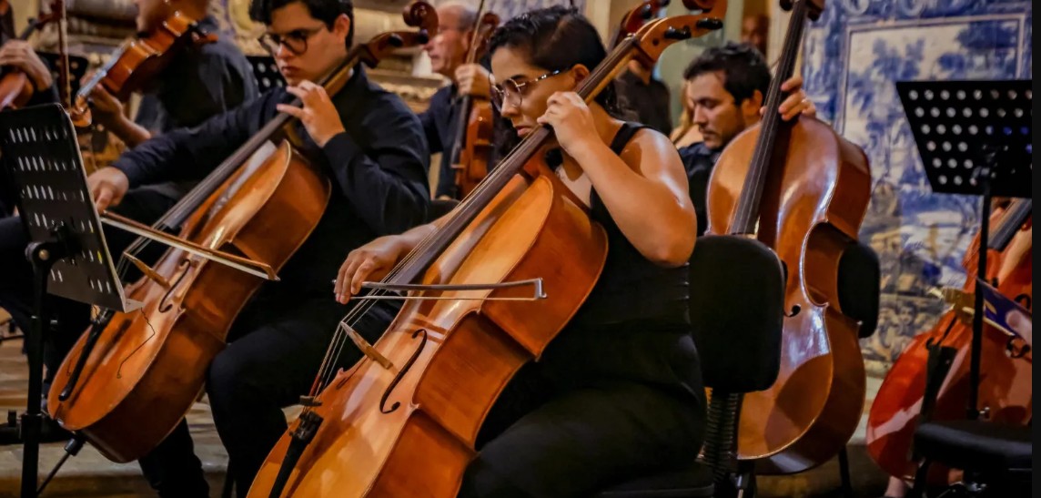 Orquestra Sinfônica Municipal e Helinho Medeiros se apresentam amanhã no 3º Festival Sesc Paraíba de Música Orquestra Sinfônica Municipal e Helinho Medeiros se apresentam amanhã no 3º Festival Sesc Paraíba de Música