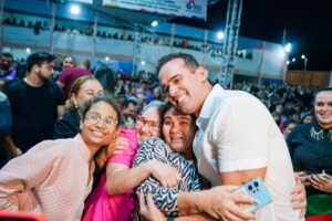 Após dizer que está pronto para brigar pelo Governo do Estado em 2026, Lucas Ribeiro inaugura obras no Brejo e Agreste ao lado de João Azevedo