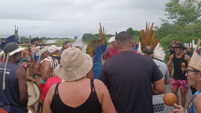 (foto: reprodução/instagram/@indigenaspotiguarapboficial) protesto