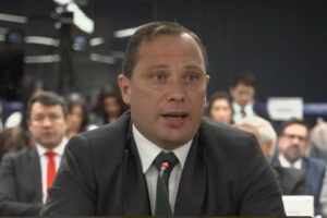 Mauro Cid presta novo depoimento no STF e reafirma que Filipe Martins foi responsável pela 'minuta do golpe' Mauro Cid. (foto: reprodução/Youtube/TV Justiça) Moraes