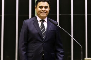 Wilson Santiago confirma que Republicanos já tinha vaga de senador acordada e quer vice na majoritária Wilson Santiago confirma que Republicanos já tinha vaga de senador acordada e quer vice na majoritária