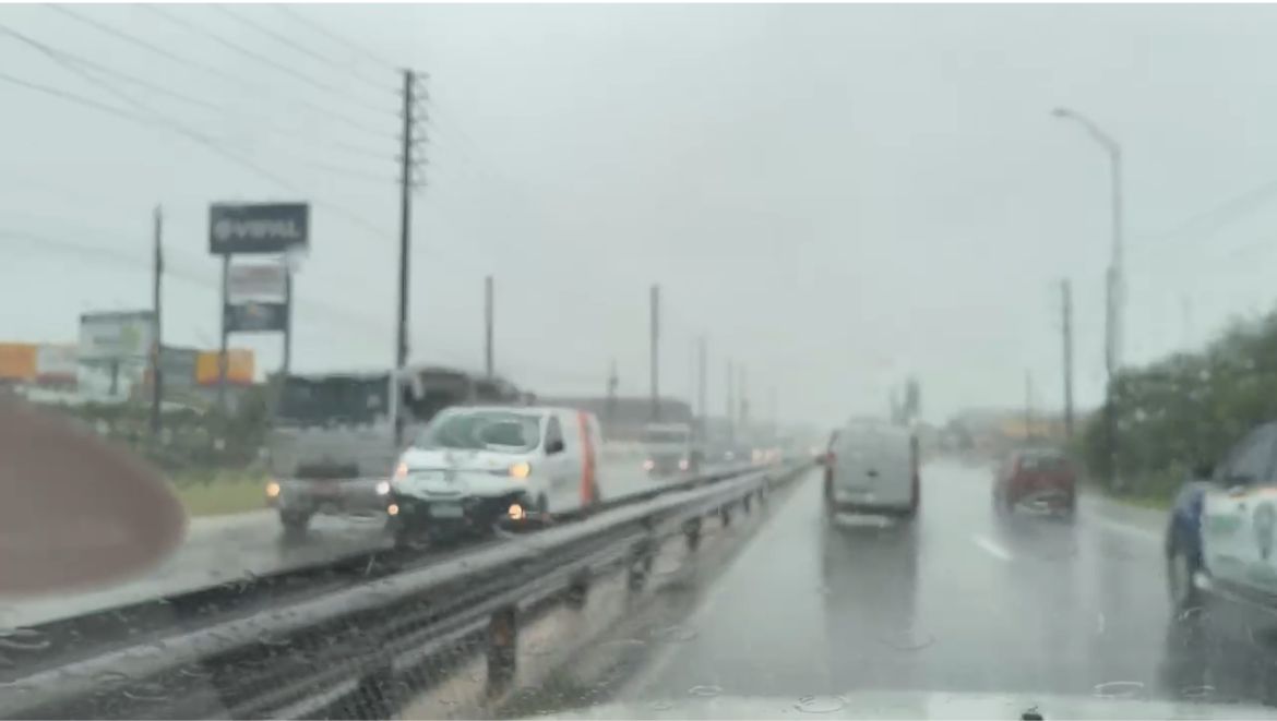 Chuvas: BR-230 em João Pessoa registra acúmulo de água e trânsito apresenta lentidão Chuvas: BR-230 em João Pessoa registra acúmulo de água e trânsito apresenta lentidão