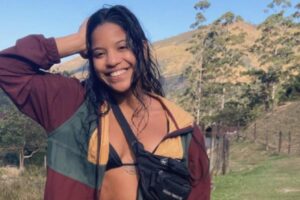 Quem é a brasileira que caiu na trilha de um vulcão na Indonésia Quem é a brasileira que caiu na trilha de um vulcão na Indonésia