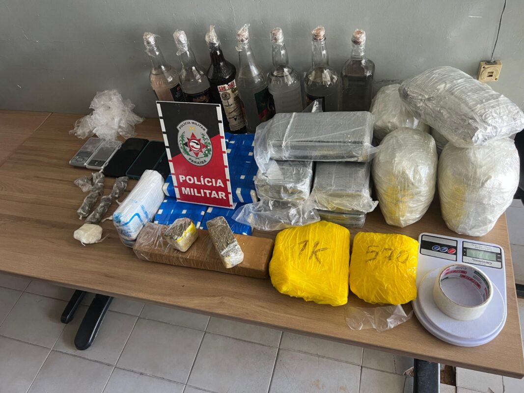 Polícia prende mulher e apreende cerca de meio milhão de reais em drogas em Sousa sousa, polícia militar, drogas, apreensão