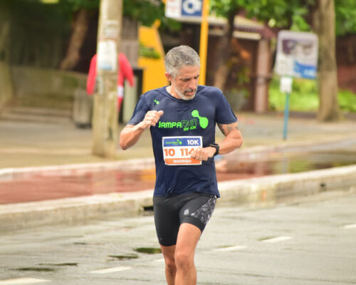Correr sem métricas pode fazer você correr melhor: a verdadeira liberdade na corrida Correr sem métricas pode fazer você correr melhor: a verdadeira liberdade na corrida