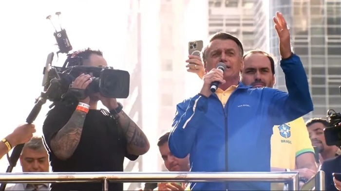 Bolsonaro diz em ato na Paulista: "me deem 50% da Câmara e do Senado que mudo destino do Brasil" jair bolsonaro, ato na paulista
