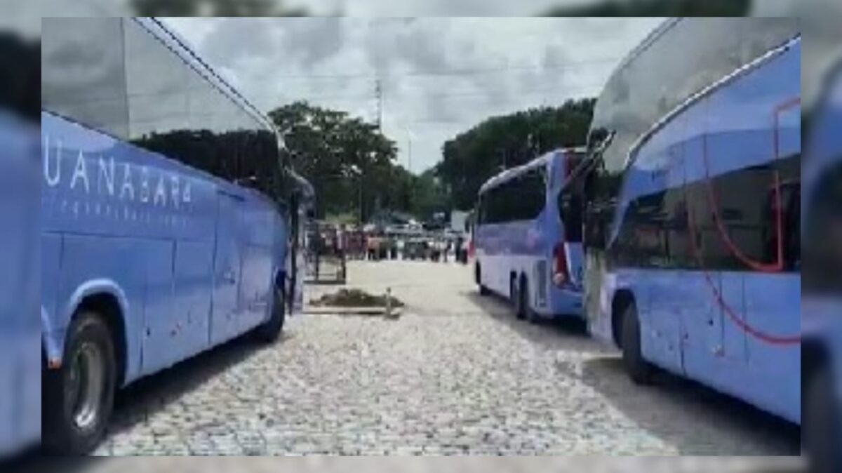 Mais de 100 trabalhadores da Expresso Guanabara aderem a greve por tempo indeterminado, diz presidente do Sindicato dos Motoristas Guanabara Ônibus greve paraíba