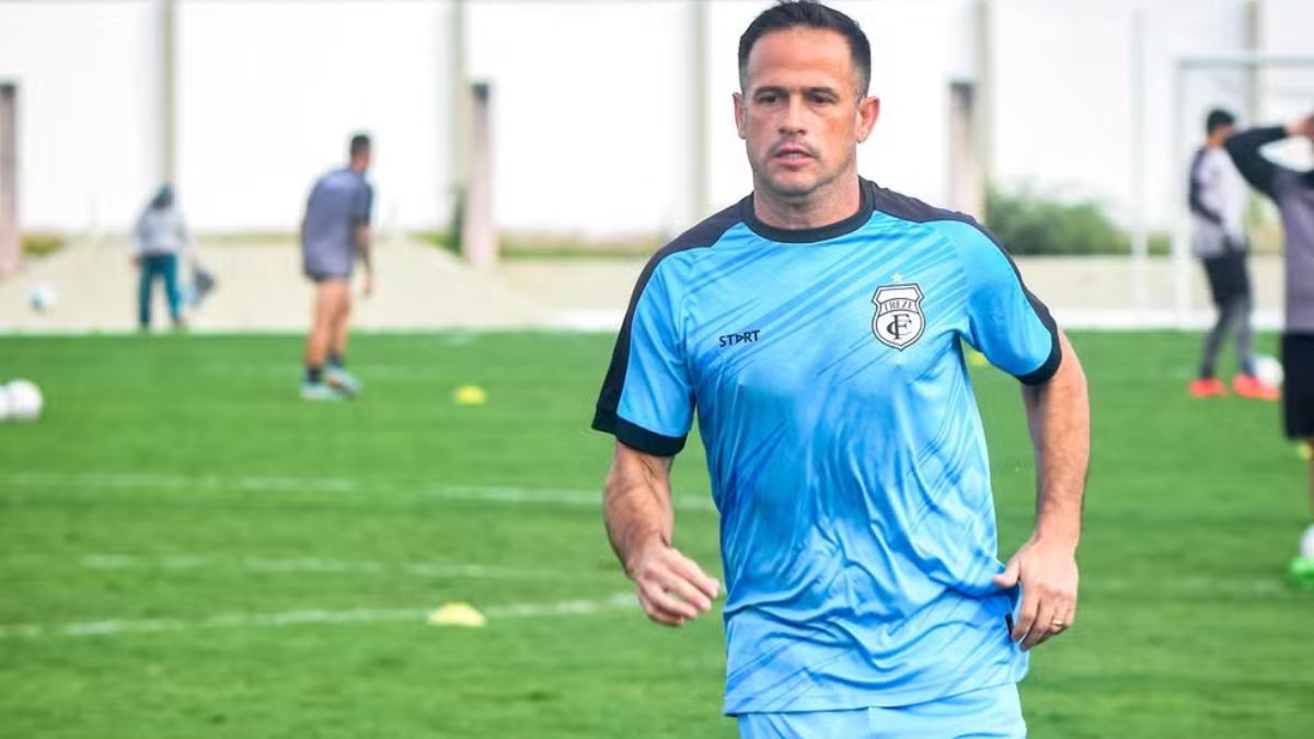 Após passagem apagada, Pipico deixa o Treze com apenas um gol marcado Pipico deixa o Treze.